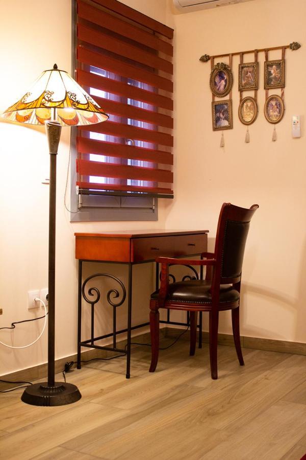 Αcacia House - Fully Equipped Apartment In Glyfada Athens Exterior photo